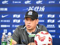 IM电竞-世界级教练掌控球队，战术娴熟