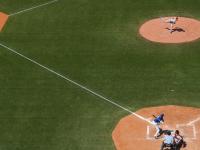 IM电竞官网入口-钢铁之躯与不屈之心，阿劳霍硬仗之王的加冕，始于毕尔巴鄂雨夜