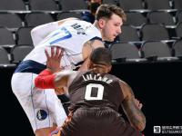 IM电竞博彩-谁将成为全明星首发？球迷热议的简单介绍