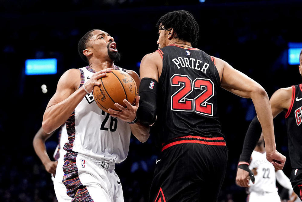 关于猛龙vs篮网,赛迪斯接连火爆砍下三分的信息 关于猛龙vs篮网,赛迪斯接连火爆砍下三分的信息