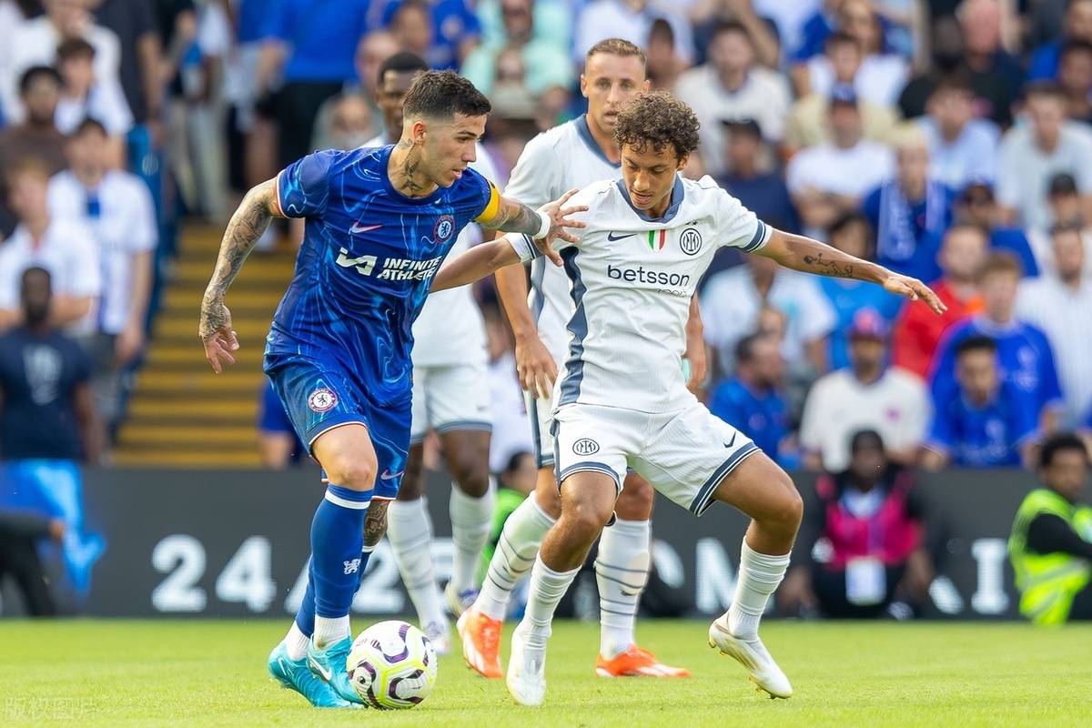 切尔西新援引起热议，球队整体实力大增的简单介绍