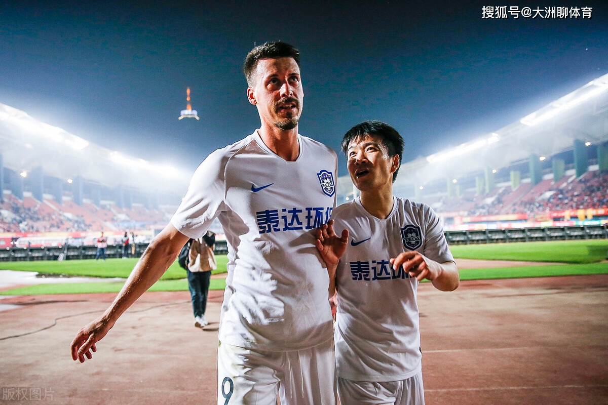 包含河南建业不容有失，决心击败天津泰达豪取三分的词条