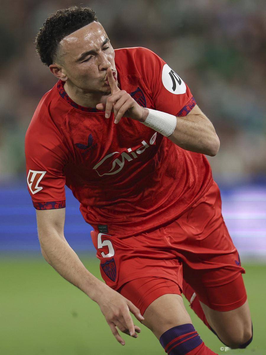 塞维利亚主场失分，遗憾战平劲敌的简单介绍