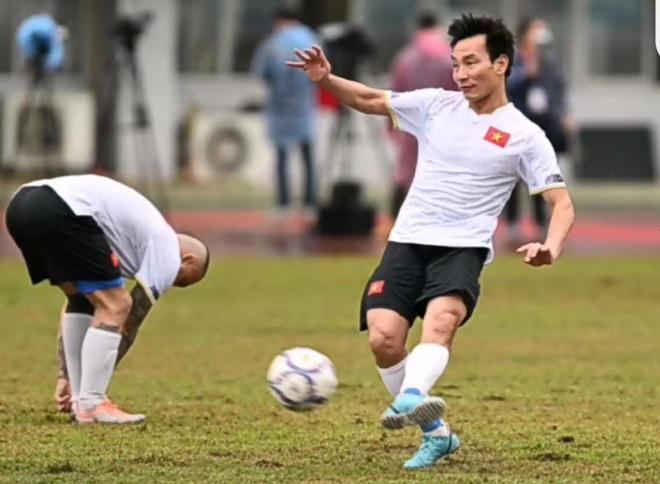 劲旅交锋：精彩瞬间，技艺高超的简单介绍