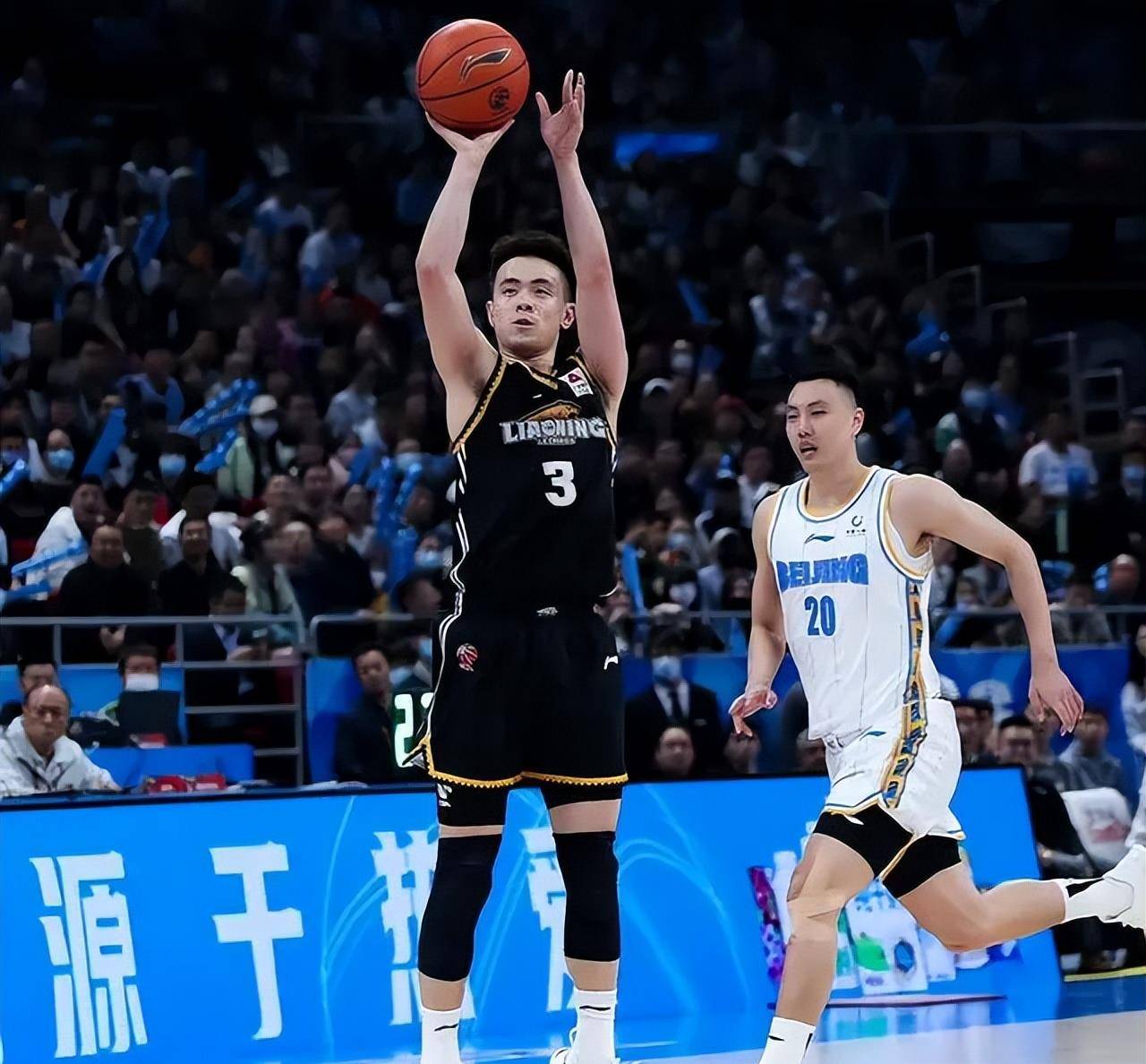 包含马赛俱乐部一鼓作气赢得比赛连胜的词条