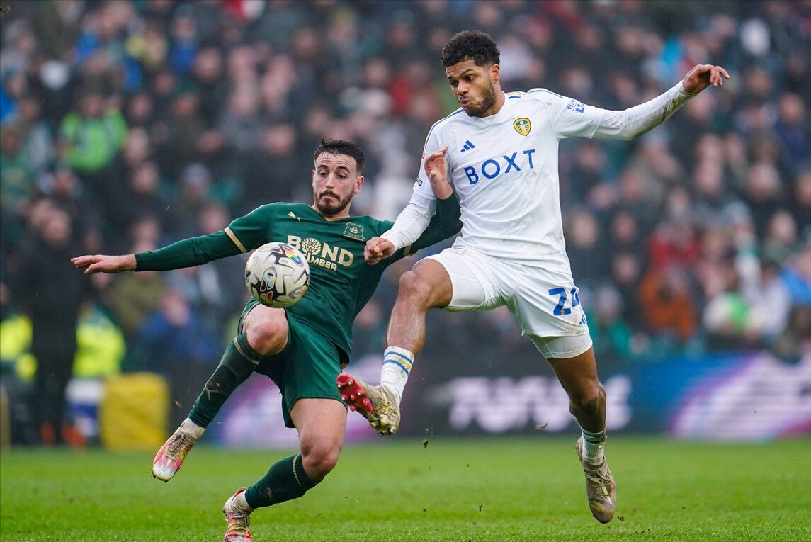 关于利兹联阵容齐整，联赛领头羊实至名归的信息