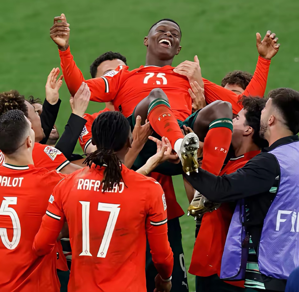 阿尔梅里亚主场3-1击败瓦拉多利德的简单介绍