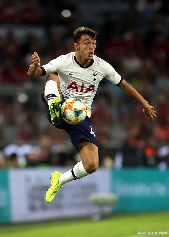 斯图加特客场失利，战绩一落千丈