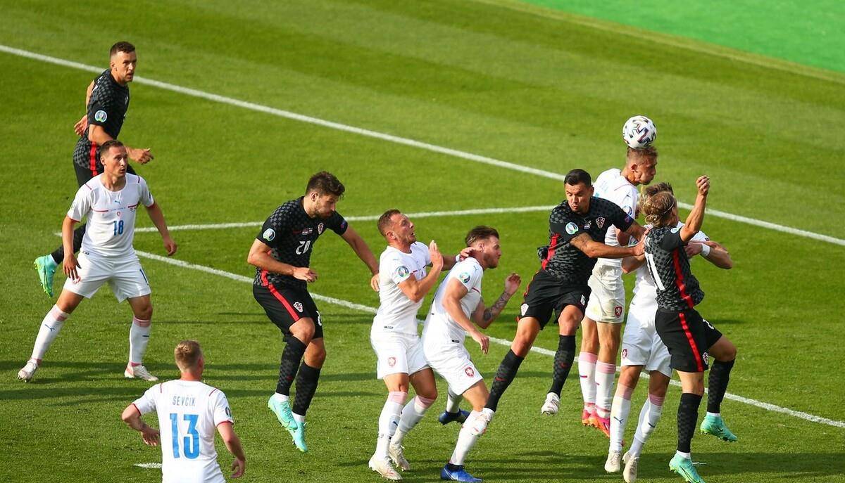 波兰队险胜瑞典队,林高远带队取胜 波兰队险胜瑞典队,林高远带队取胜