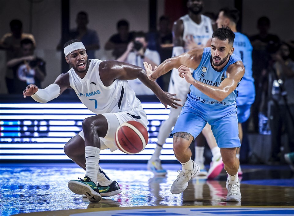 加拿大男篮碾压阿根廷男篮，福克斯三分雨点燃全场的简单介绍