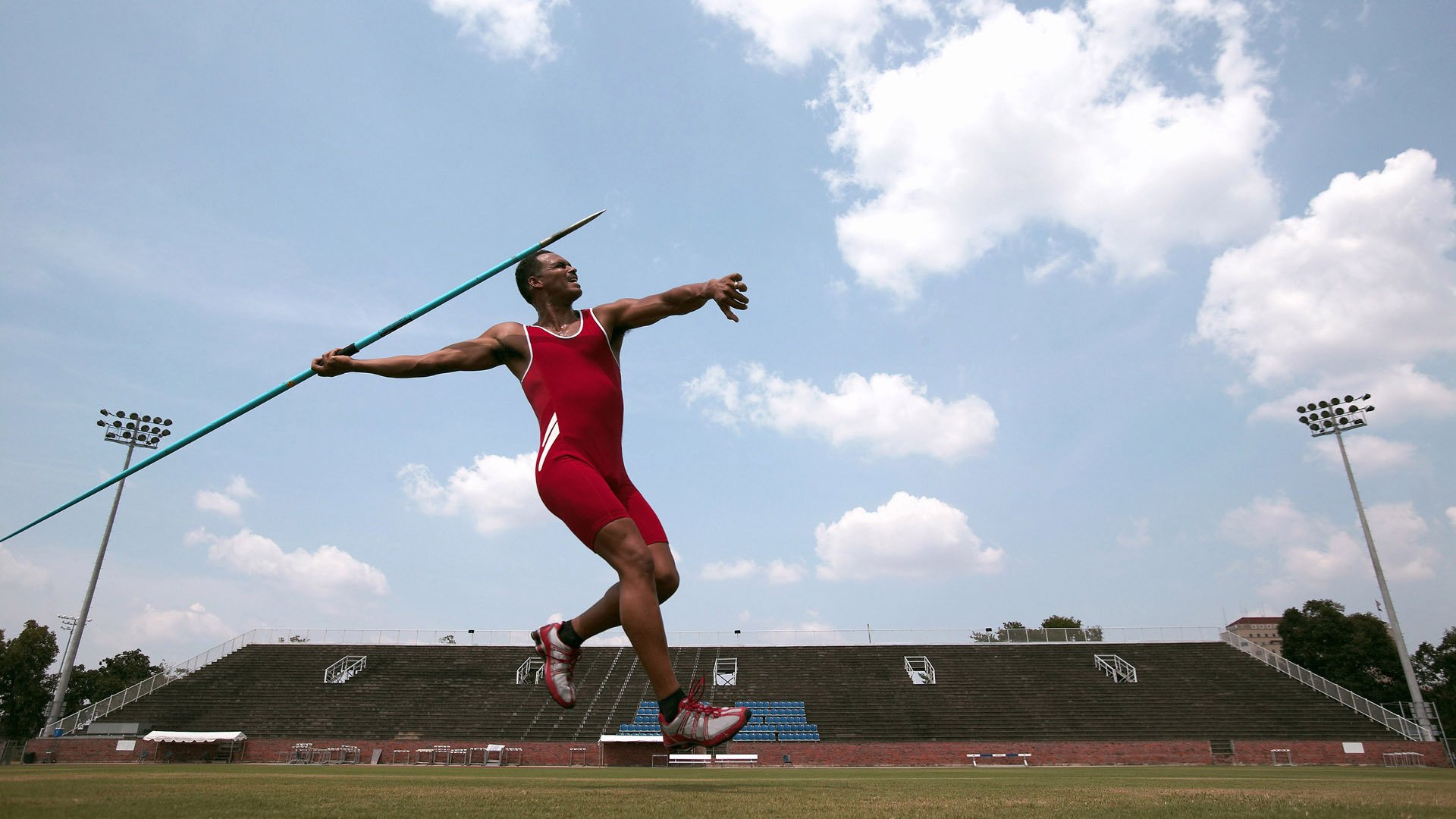 当欧冠半决赛之夜遇见库里拉满评分,体育宇宙的奇妙交汇