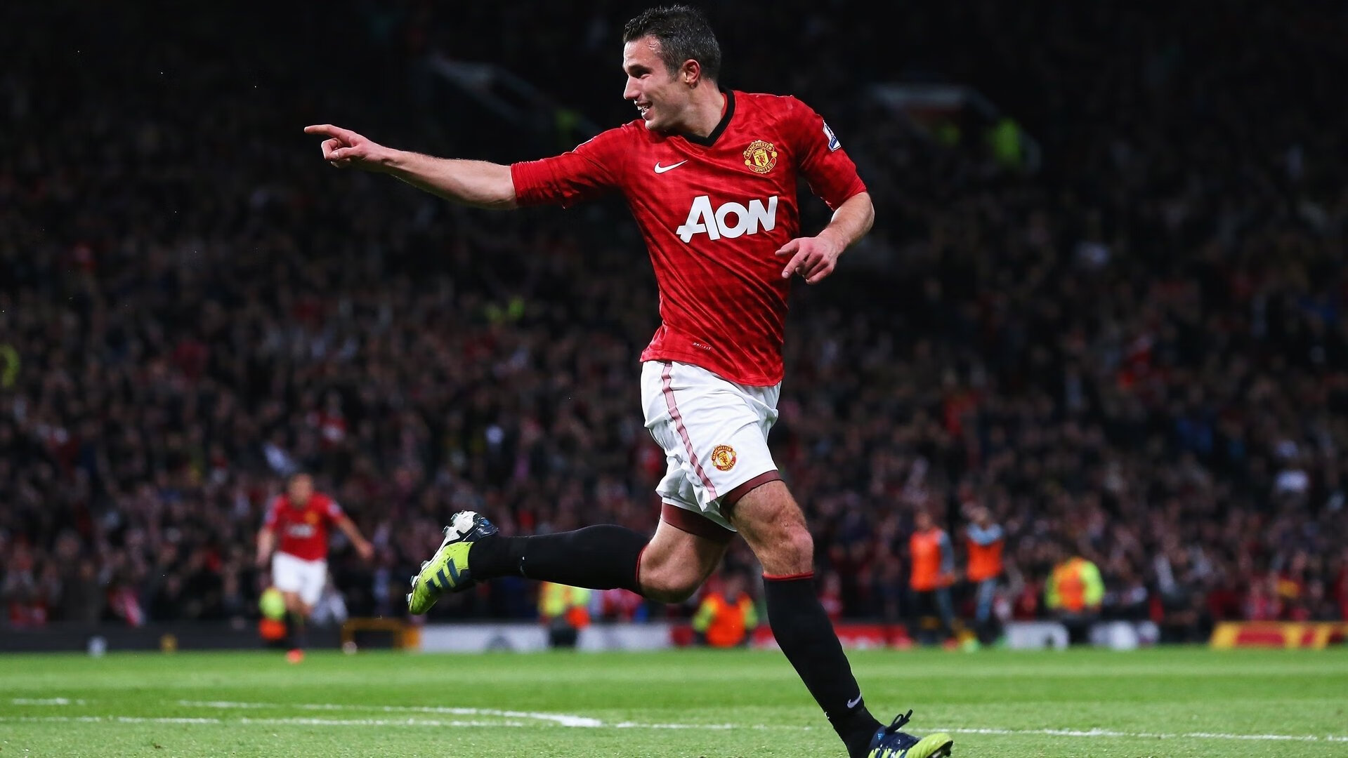 赛道上的心跳，法拉利险胜梅赛德斯，拉塞尔刷新纪录